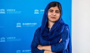 Malala Yousafzai pede que líderes mundiais adotem ação no Afeganistão