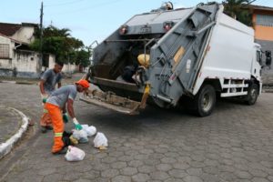 Coleta de lixo não será realizada no feriado da Independência em Penedo