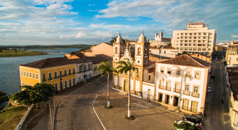 Penedo Anuncia Feriados e Pontos Facultativos para 2025