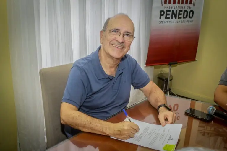 Prefeito de Penedo Exonera Servidores Comissionados e Reestrutura Administração para Nova Gestão