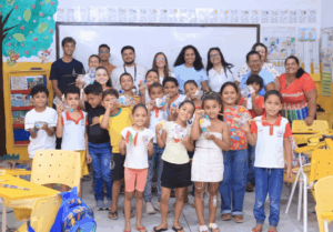 Estudantes da rede pública de Penedo aprendem a transformar material reciclável em brinquedos